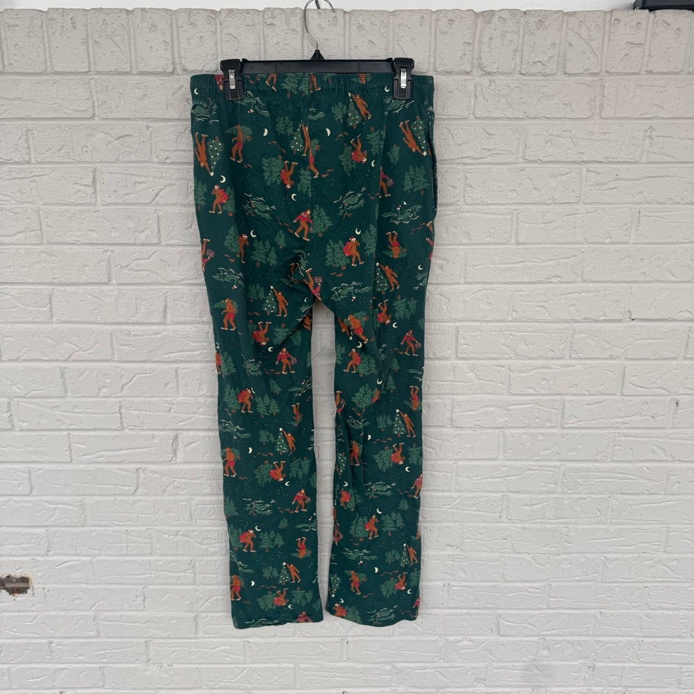 Duluth Trading Co Big Foot Christmas Pants Men's Medium - Picture 2 of 7